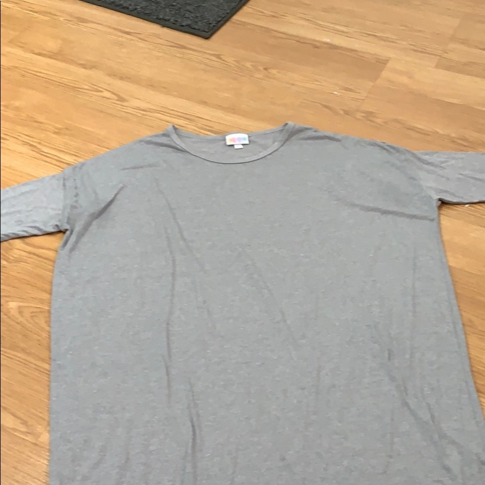 Women’s XS lularoe gray Irma!